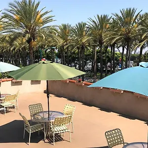 Kings At The Park & Convention Center Motel